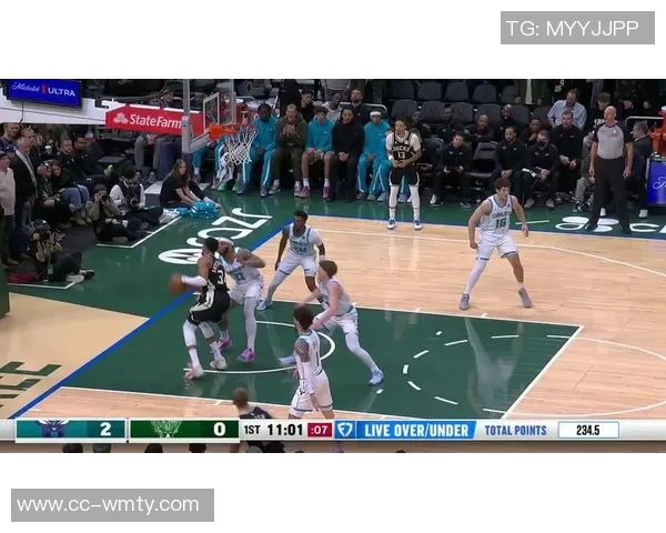 字母哥高效表现难掩球队失利22投15中砍下34分10板5助却罚球失准